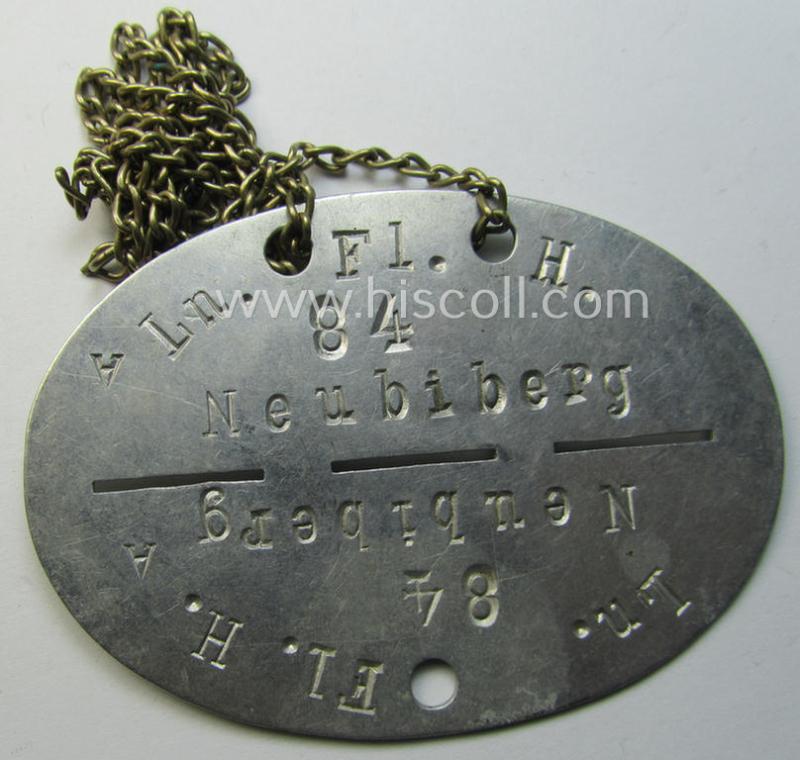 Attractive - and fully matching! - WH (Luftwaffe) NCO-insignia-set (comprising of a pair of shoulderstraps and ID-disc!) as was intended for usage by a: 'Feldwebel und Mitglied eines Nachrichten-Regiments'