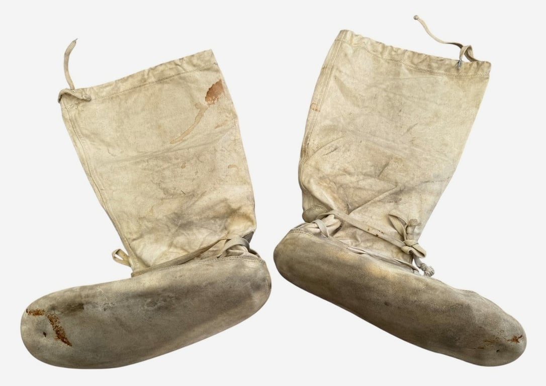 U.S. WWII Army Arctic Mukluks with Carry Bag