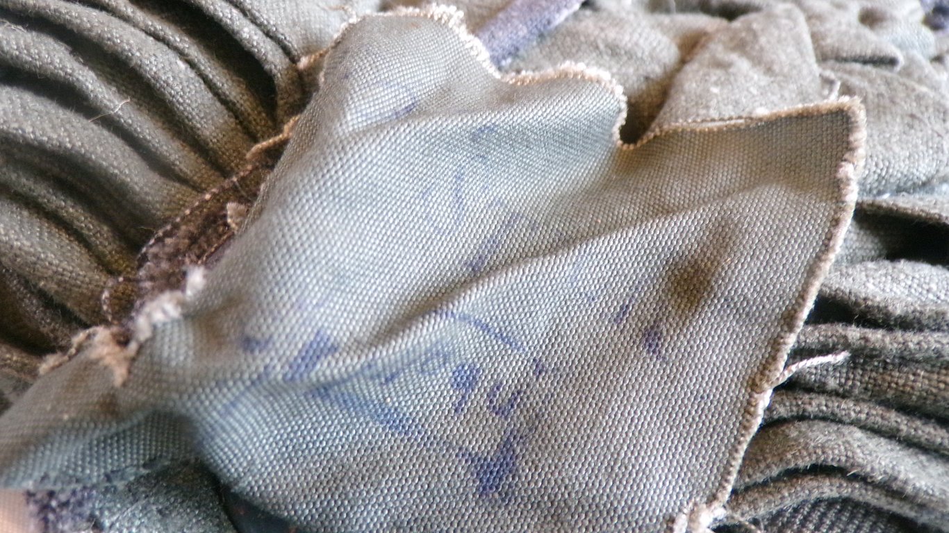 Unissued 1943 Feldgrau Gas Plane Pouch  nbg 43