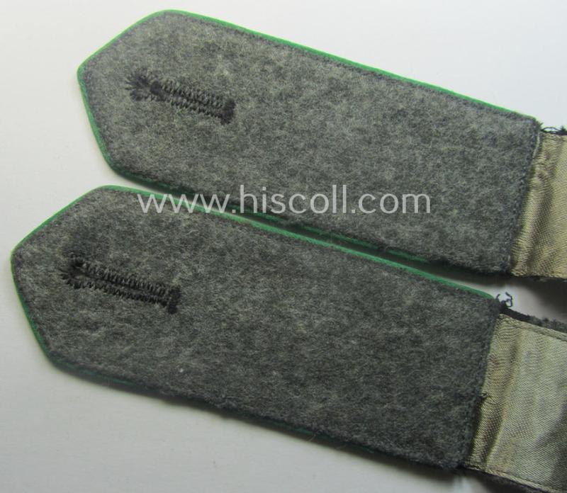 Pair of EM- (ie. NCO-) type 'Sicherheitsdienst'- (ie. 'SD'-) related shoulderstraps: 'Schützmannschaften' (ie. 'Schuma')