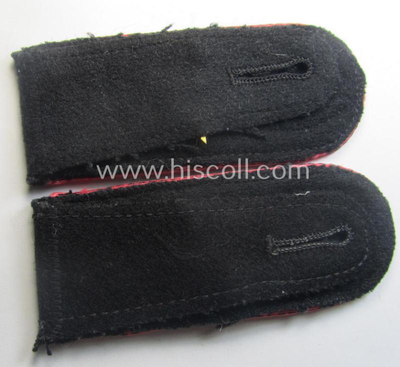 Superb pair of WH (Heeres) NCO-type shoulderstraps for usage by a: 'Feldwebel' who served within the: 'Panzer-Trpn.'