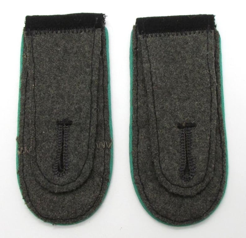 Waffen-SS mountain trooper ‘Gebirgsjäger’ EM/NCO Shoulder Boards