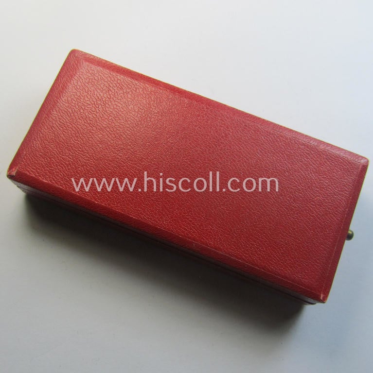 WH Austrian-occupation- (ie. 'Anschluss'-) medal: '13. März 1938' being a very attractive (and hardly tarnished!) example that comes stored in its bright-red-coloured- and/or typical non-maker-marked etui as issued