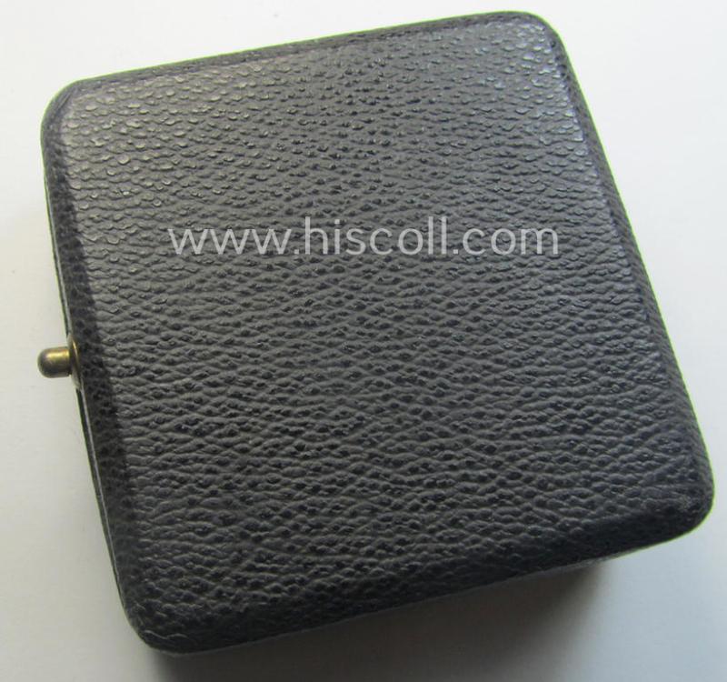 'Eisernes Kreuz 1. Klasse' (ie. Iron Cross 1st class) being an (I deem) early-war-period-produced (albeit non-maker-marked) example that comes complete in its specific (luxuriously-styled!) etui as issued and/or recently found