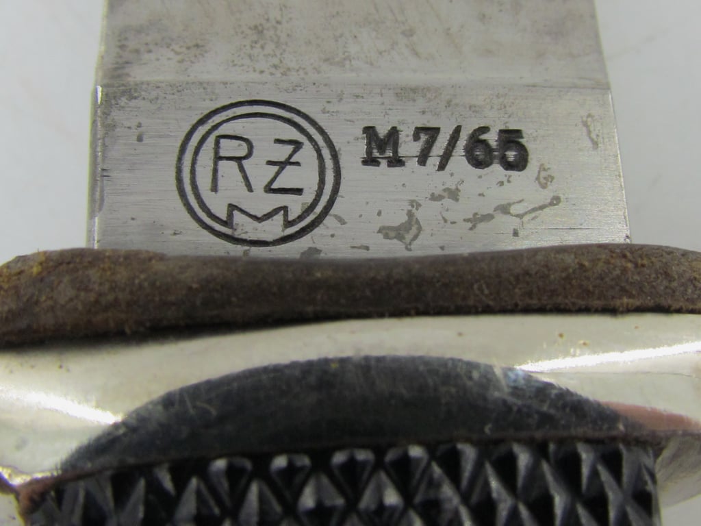 Hitler Youth knife / dagger Marked RZM M7/65 (Near Mint)