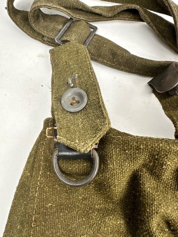 WW2 German Breadbag with strap "mint"