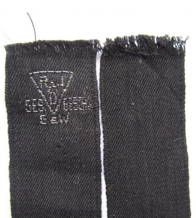 Attractive, RAD (ie. 'Reichsarbeitsdienst') officers'-pattern, commemorative cuff-title (ie. 'Dienstärmelstreifen') depicting a capital 'W'-character (as was intended for commisioned-staff working on the various 'Westwall'-fortifications)