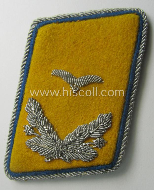 Clearly tunic-removed - and fully matching! - pair WH (Luftwaffe) 'dual-piped', officers'-type collar-tabs (ie. 'Kragenspiegel für Offz. der LW') as was intended for usage by a: 'Leutnant der Reserve eines Flieger- o. Fj-Abtlgs. o. Rgts.'