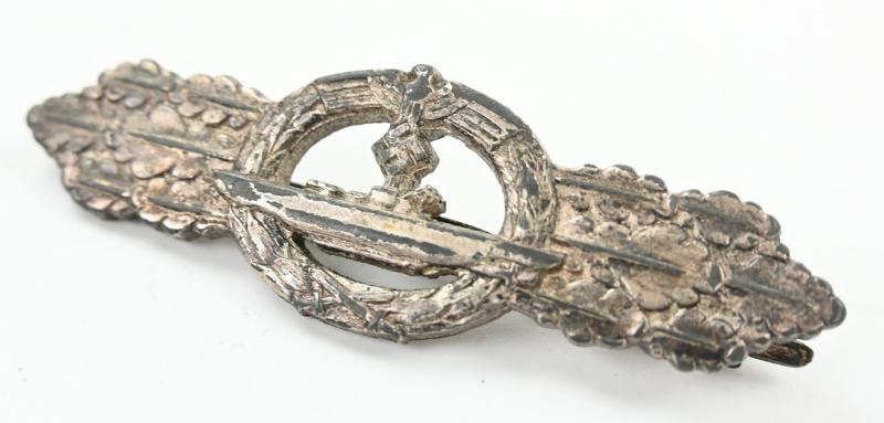 German KM U-Boat Front Clasp in Silver