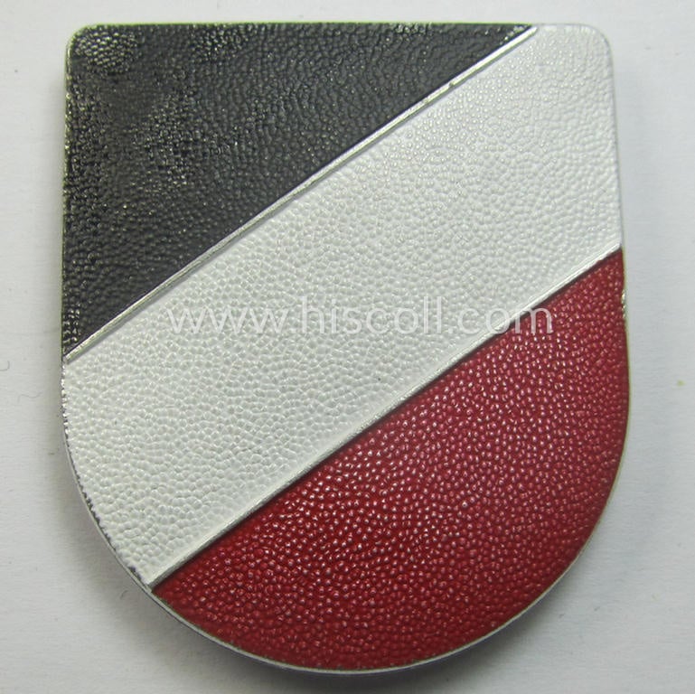 Pair of WH (Kriegsmarine) tropical, aluminium-based eagle-'pith-helmet'-shields