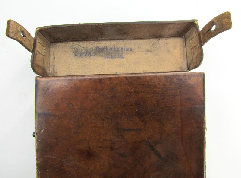 RLM ( Reichs Luftschutz ministerium )  Medical Pouch 'Luftschutz Gastasche'