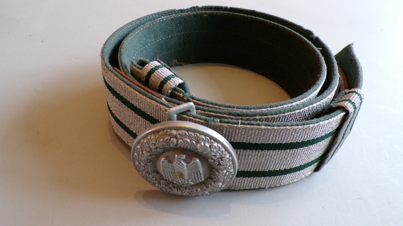 Feldbinde for a Wehrmacht Officer