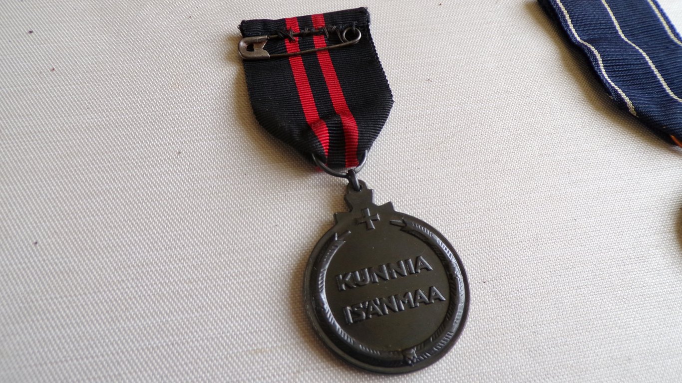 Finnish WWII Medal Pair