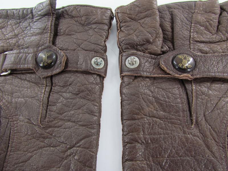 Calfskin gloves for an RAM ( Reichs Arbeits Ministerium) officer....very rare !!