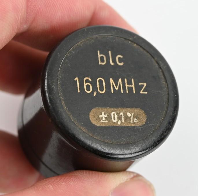 German WH Signal Cristal 16Mhz Eich Quartz