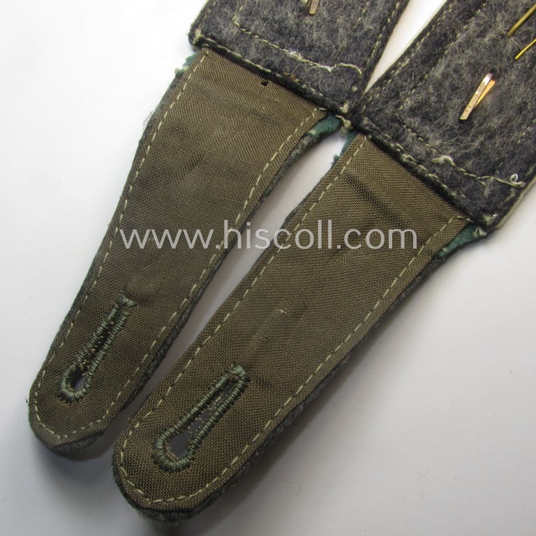 Pair of WH (Heeres )typically 'privately-purchased'-pattern, NCO-type 'cyphered' shoulderstraps: 'Unterfeldwebel des Kradschützen-Btlns. 8'