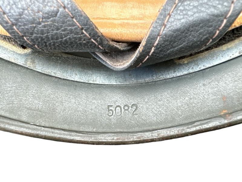 M38 single decal late war Fallschirmjäger helmet