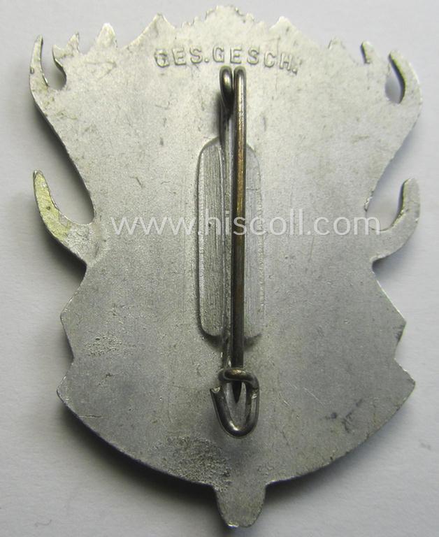 Silverish-toned membership-pin: 'Reichsbund Deutsche Jägerschaft' (ie. 'DJV') being a detailed- (albeit non-maker-marked) example that is executed in silver-toned aluminium