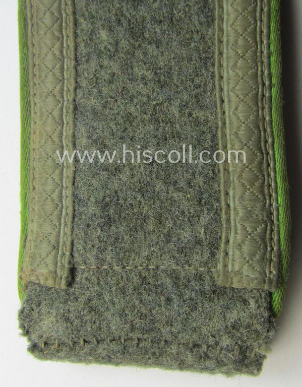 Single, WH (Heeres) early- (ie. mid-) war-period- (ie. 'M40- o. M43'-pattern) NCO-type shoulderstrap: 'Uffz. der Panzer-Grenadier-Trpn.'