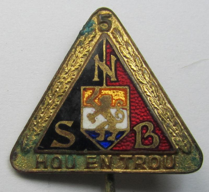 Attractive - and not that easily encountered! - Dutch NSB-party-related-, so-called: 'Vijfjaren Draagteeken' (or: five-years membership-pin) showing a period-engraved bearers'-number (ie. 'Stamboeknummer') that reads: '19869'