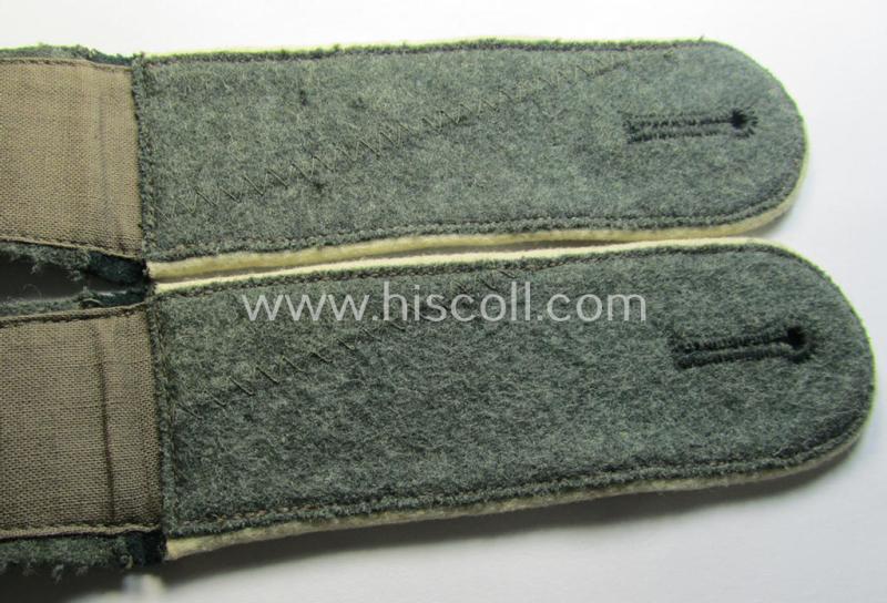 Superb - just moderately used and/or fully matching! - pair of WH (Heeres) 'M36'- (ie. 'M40'-) pattern, WH (Heeres) EM-type shoulderstraps as was intended for usage by a: 'Soldat der Infanterie-Truppen'