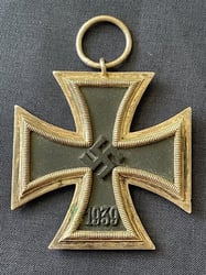 WWII GERMAN THIRD REICH 1939 IRON CROSS 2nd...