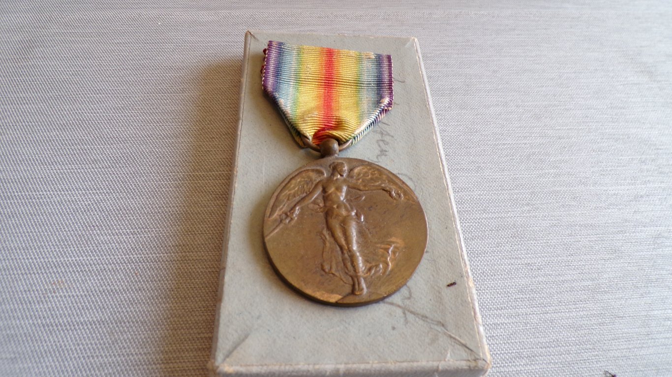 10-Piece WW1 Belgian Veteran Medal Grouping
