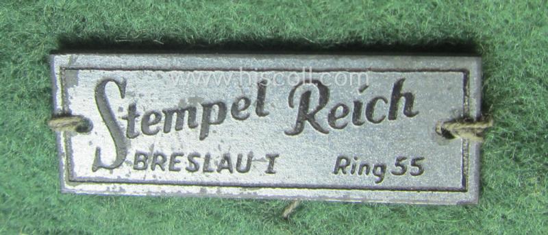 4-pieced WH (Heeres o. KM etc.) medal-bar (ie.: 'Ordenspange') resp. showing an: 'EKII. Kl.', a: 'KvK II.Kl. mit S.', a: 'WH-DA 4. St.' (with eagle-device) and a: Czech 'Anschluss'-medal (with a firmly attached 'Prager Burg-Spange')