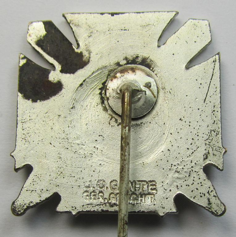 Attractive - and scarcely seen! - membership lapel-pin (or: 'Mitgliedsabzeichen') aka: 'Silberne Ehrennadel für 10 Jahre Mitgliedschaft im Reichstreubund ehemaliger Berufssoldaten (o. RTB)' being a maker- (ie. 'Gante - Berlin'-) marked example