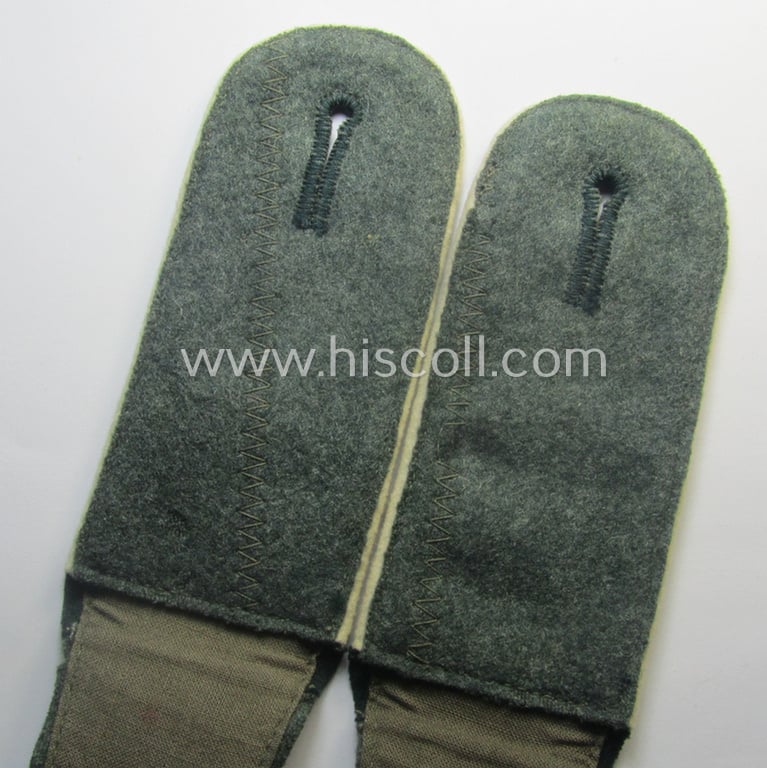 Pair of WH (Heeres), early- (ie. pre-) war-period- (ie. 'M40'-pattern) EM-type shoulderstraps: 'Soldat der Infanterie-Trpn.'