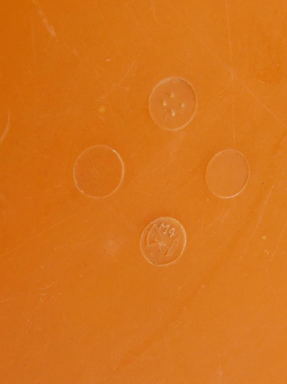 Wehrmacht Bakelite Butterdish in "Field Made" Splittertarn pouch