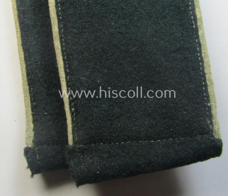 Pair of WH (Heeres), early- (ie. pre-) war-period- (ie. 'M40'-pattern) EM-type shoulderstraps: 'Soldat der Infanterie-Trpn.'