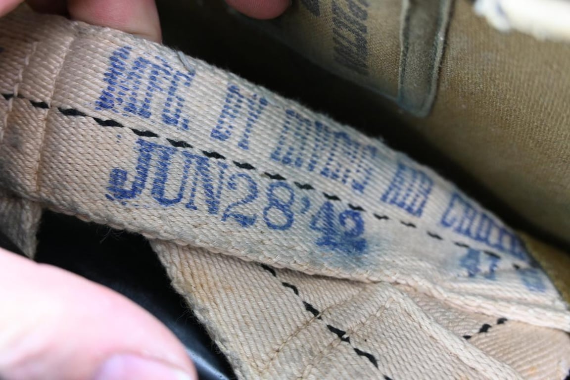 USAAF WW2 Named Irving Seat Type Parachute Harness Assembly