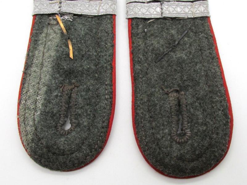 Wehrmacht (Heer) M40 Feldwebel Artillery.(Offiziersanwärter) shoulder boards