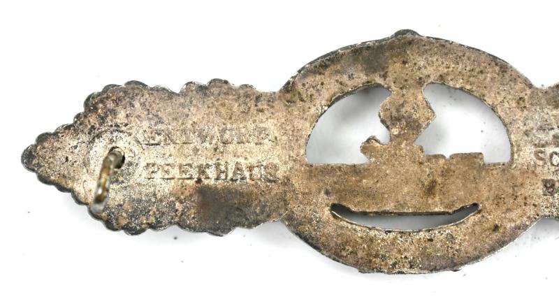 German KM U-Boat Front Clasp in Silver