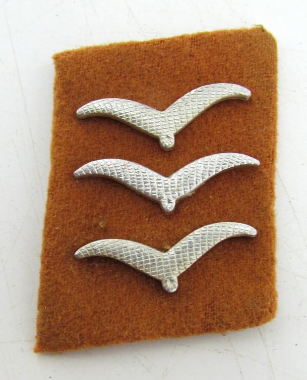 Luftwaffe Nachrichten Collar Tabs "Obergefreiter ".