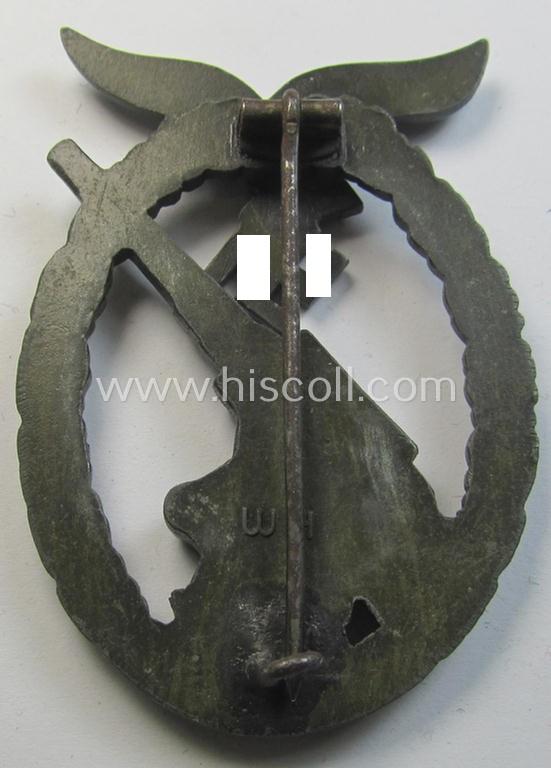 Later-war period- and/or: zinc- (ie. 'Feinzink'-) based- example of a maker- (ie. 'WH'-) marked, WH (Luftwaffe) 'Flakkampfabzeichen' (or: airforce anti-aircraft badge), as was produced by the desirable: 'Wilhelm Hobacher'-company