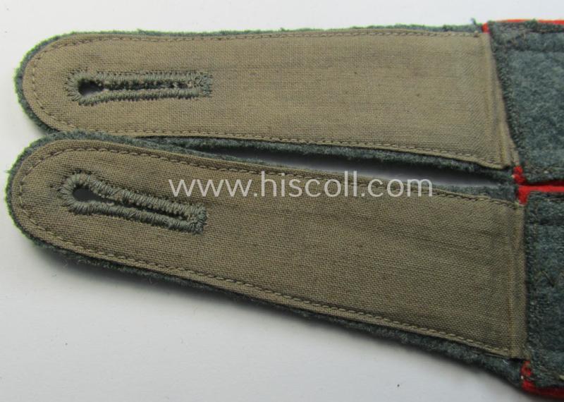 Attractive - and fully matching! - pair of WH (Heeres) early- (ie. mid-) war-period- (ie. 'M40'- ie. 'M43'-pattern), 'standard-issued' NCO-type shoulderstraps as was intended for an: 'Unterwachtmeister eines (Sturm)Art.-Abts. o. Rgts.'