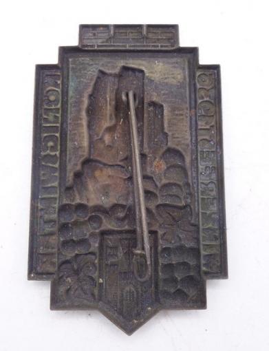 German Tinnie/Day badge. "Winzerfest 1936" Konigswinter.