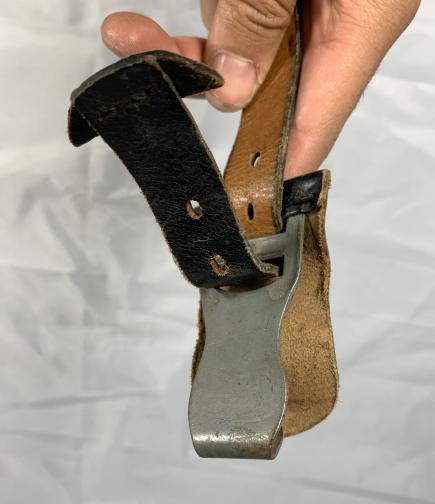WH/LW Lightweight Leather Combat Y-Strap