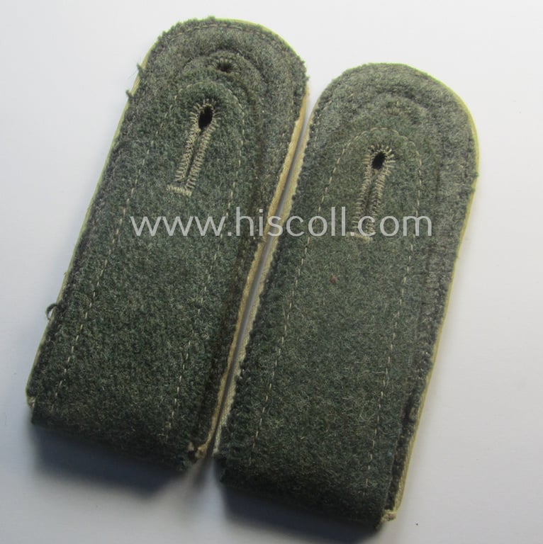 Pair of WH (Heeres) NCO-type (ie. 'M41- o. M43'-pattern) shoulderstraps: 'Feldwebel eines Infanterie-Rgts.'