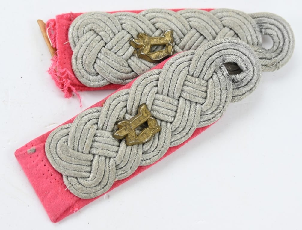 German WH Panzer Officer's Shoulderboard set