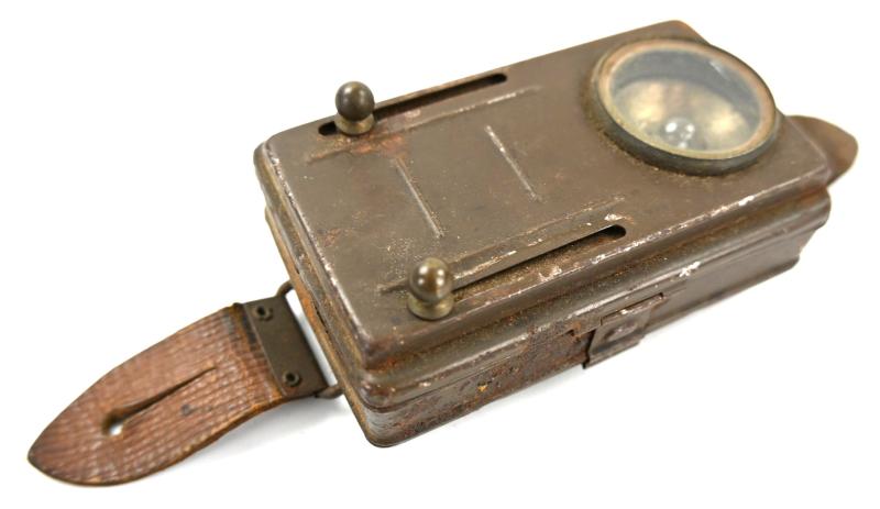 British WW2 L.E. No.4 Flashlight