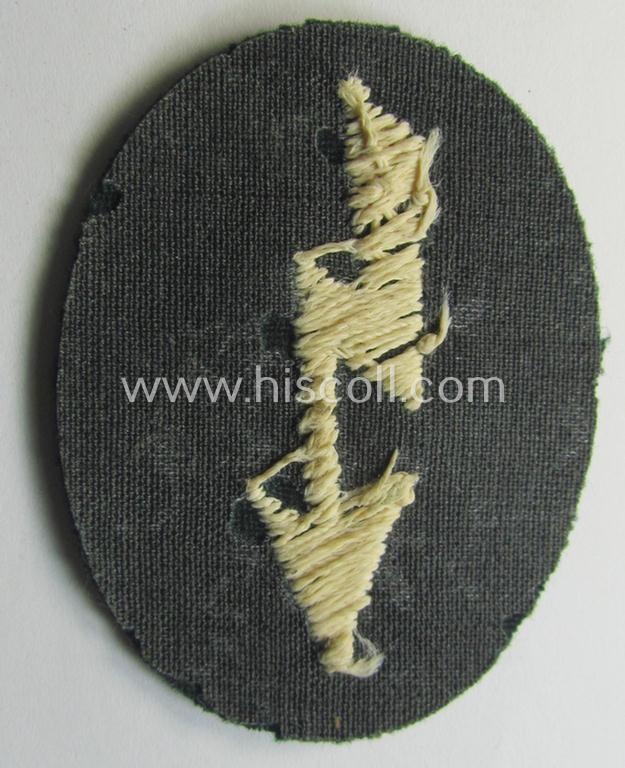 WH (Heeres) trade- and/or special career insignia ie. hand-embroidered signal-blitz (being a neatly maker-marked example as executed in white) as was intended for a soldier serving within the: 'Infanterie-Truppen'