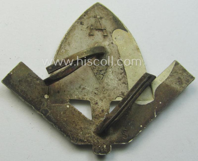 Luxuriously-styled, officers'-pattern RAD (ie. 'Reichsarbeitsdienst') cap-badge being a (double!) maker- (ie. 'AS'-) marked example