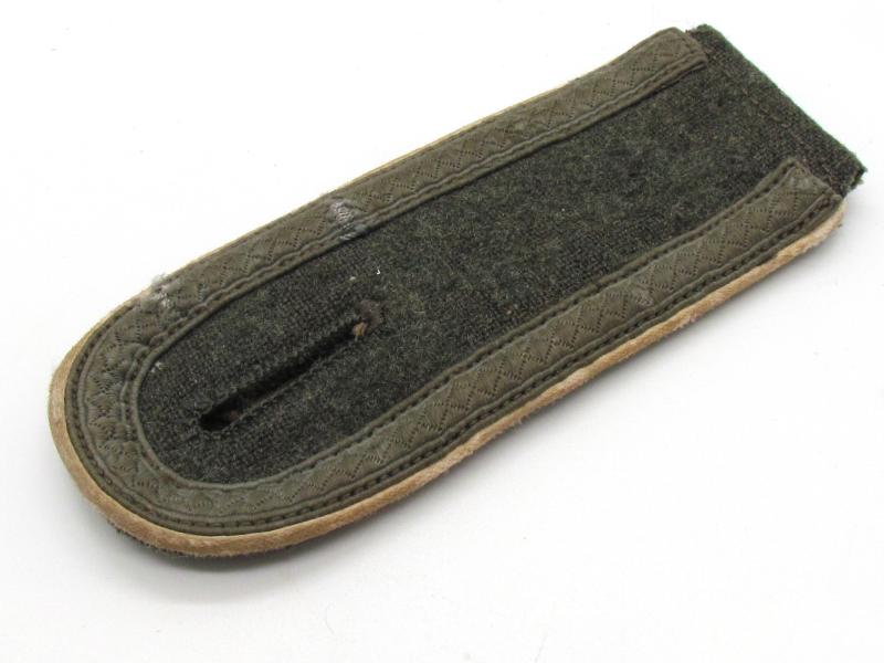 Single WH (Heer) M40 'Infanterie' Shoulder-Strap