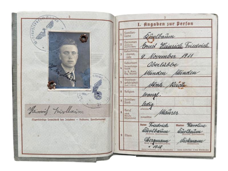 Grouping - Feldwebel Heinrich Kurlbaum