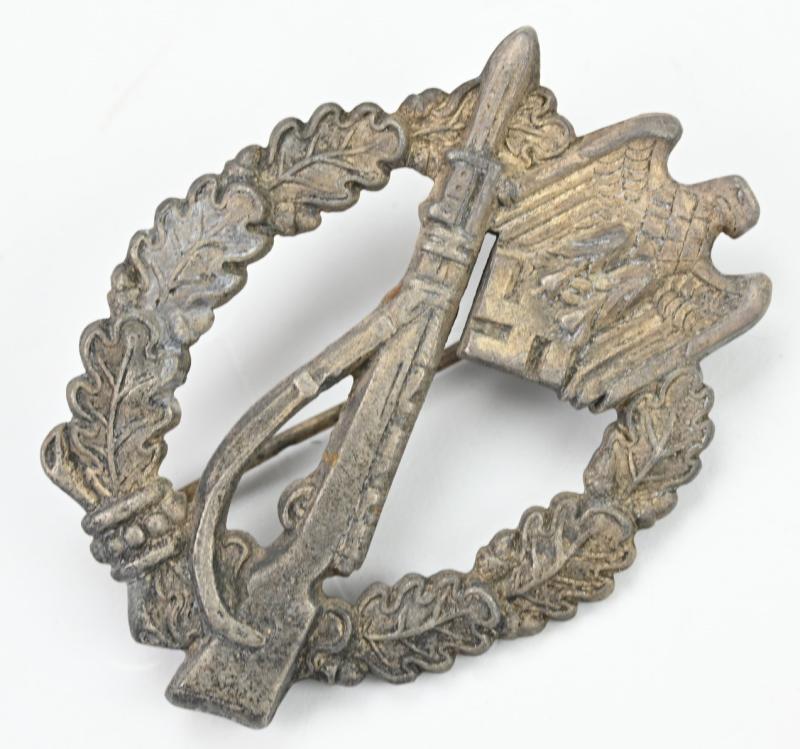 German Infantry Assault Badge in SIlver 'Shuco 41'