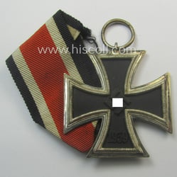 'Eisernes Kreuz II. Klasse' being a (typical) non-maker-marked...