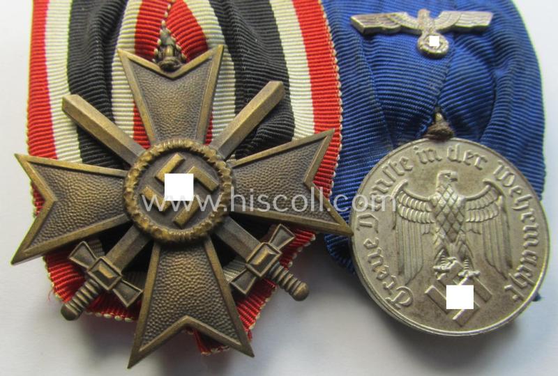 Stunning - 'quality-produced' and very unusually seen! - 2-pieced medal-bar (ie. 'Orden- o. Doppelspange') by the famous 'Gebr. Godet'-company showing a resp. a: 'KvK II.Kl. mit Schwertern' and a: 'WH-DA der 4. St.'